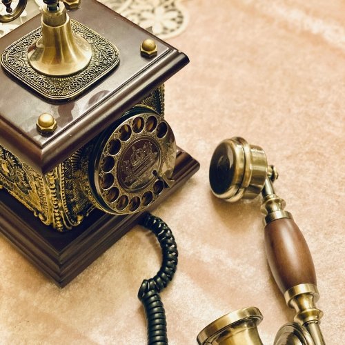 Photo of an antique telephone